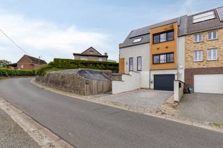 ImmoDAVID vous présente: cette maison moderne 3 façades avec jardin, située dans le quartier prisé de Bekkerzeel, à proximité d’Asse,...