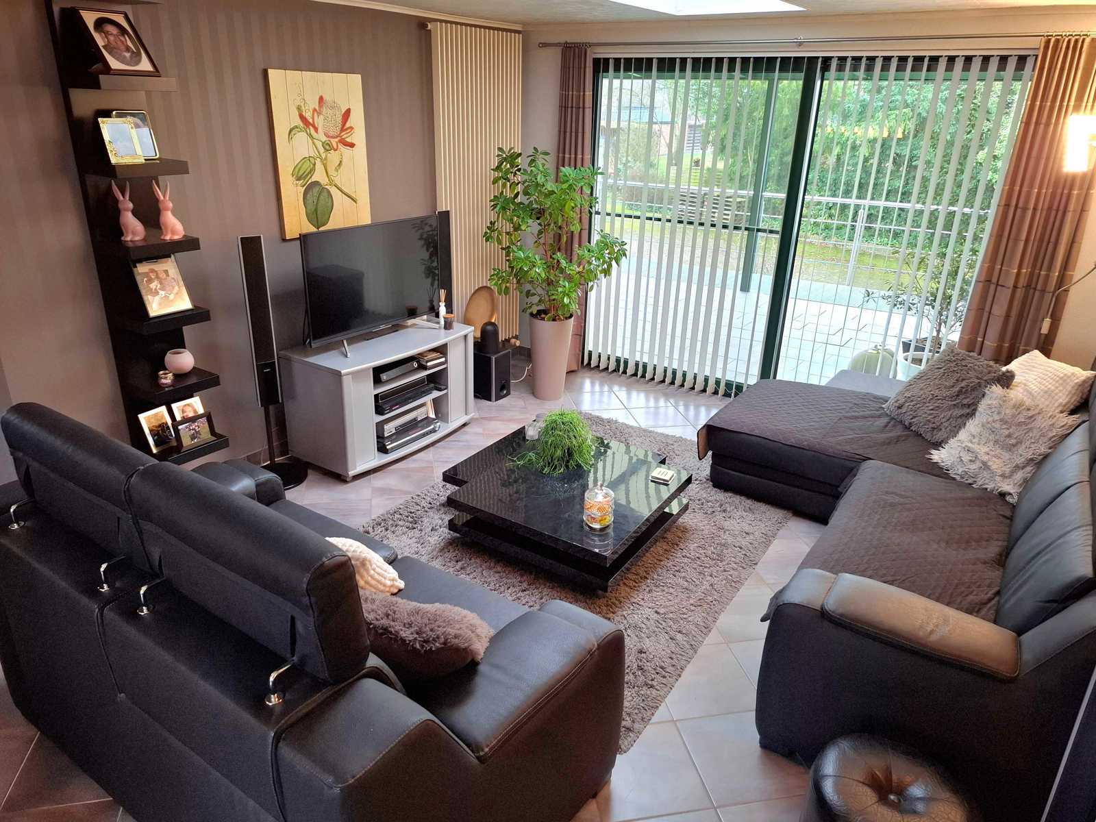 Zeer ruime woning met diverse handelsmogelijkheden - foto 3