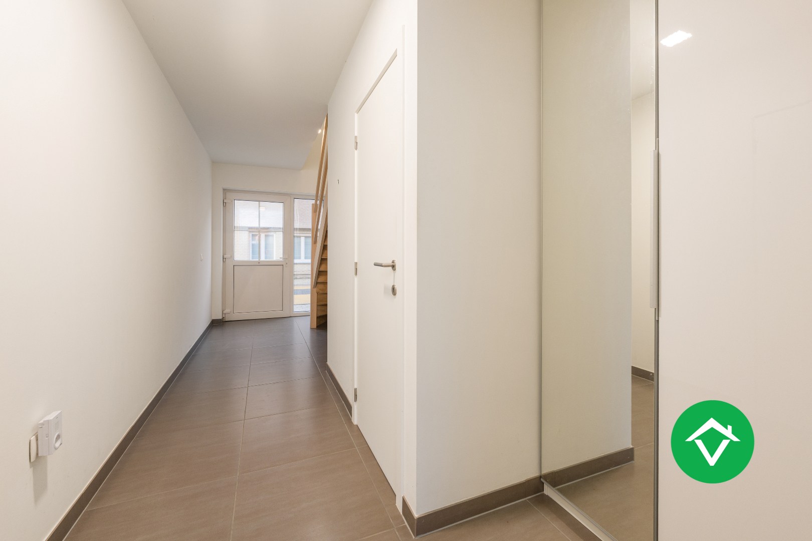 Instapklare energiezuinige woning (2018) met garage en tuin in Zevekote - foto 2