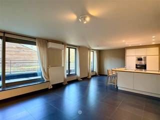 GHENT - Frans Ackermanstraat 24 : Vous êtes à la recherche d'un appartement lumineux avec deux chambres à coucher et un emplacement dans le centre...