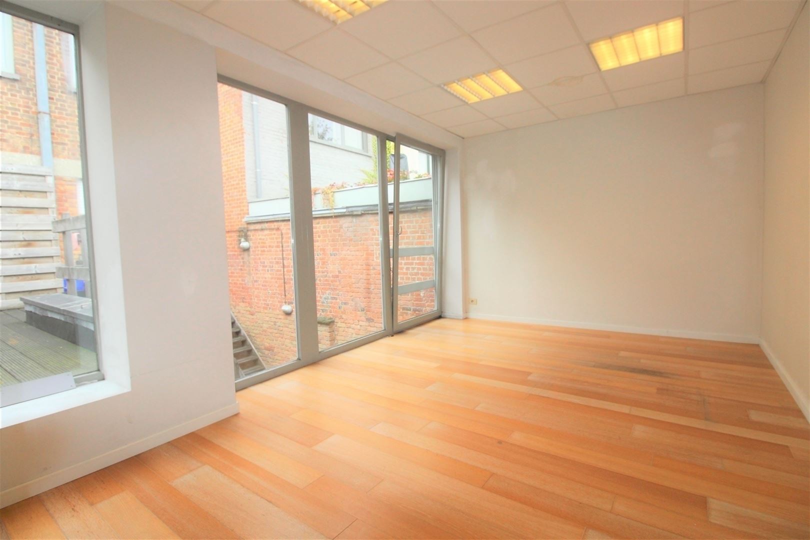Gezellige 3 Slaapkamer appertement in Hartje Kortrijk - foto 2