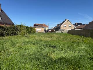 Rustig gelegen bouwgrond te Oostende/ Stene in een kindvriendelijke villa-omgeving - 432 m² grondoppervlakte - geschikt voor open bebouwing...