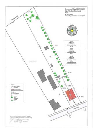 <p><span>In het rustige en landelijke Boorsem (Maasmechelen) bieden wij u deze mooie bouwgrond voor halfopen bebouwing aan, gelegen langs de Grotestraat. De ligging combineert een groene, landelijke omgeving met een vlotte bereikbaarheid naar Maasmechelen, Lanaken en de oprit van de E314.</span></p><p><span>Kenmerken:</span></p><ul><li><span>Oppervlakte: 454 m²</span></li><li><span>Straatbreedte: 9,08m</span></li><li><span>Diepte: 50,17m</span></li><li><span>Bouwbreedte: 6,05m</span></li><li><span>Bouwdiepte: 17m gelijkvloers / 12m verdiep</span></li><li><span>Bouwvoorschriften beschikbaar op aanvraag</span></li></ul><p><span>Deze bouwgrond maakt deel uit van een kleinschalige verkaveling en biedt de ideale basis voor het realiseren van een gezinswoning met tuin. Dankzij de gunstige ligging geniet u van een rustige woonomgeving met alle dagelijkse voorzieningen binnen handbereik.</span></p><p><span>Interesse in deze bouwgrond? Neem gerust contact met ons op voor bijkomende informatie: 0484.35.70.31 of diana@jemar.be!</span></p><p><span> </span></p>