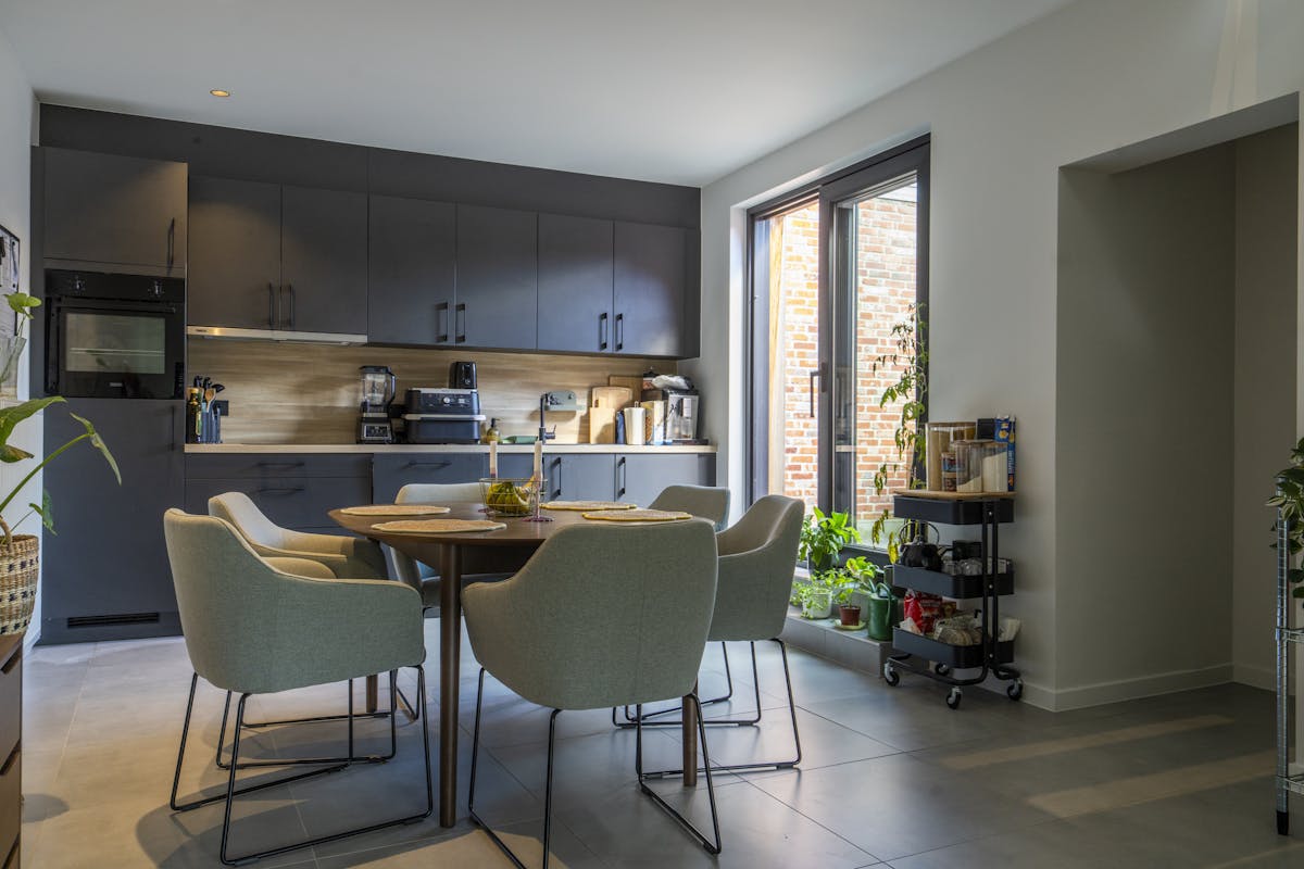 Instapklare en gerenoveerde woning te koop in Anzegem - foto 2