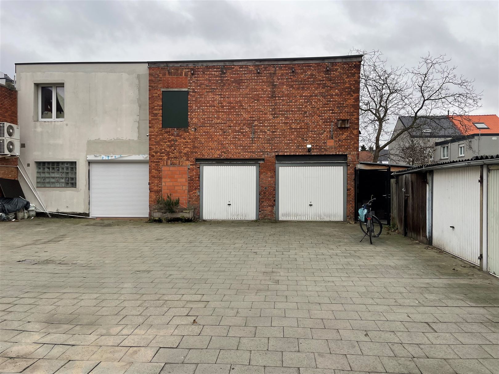 INDUSTRIEEL GEBOUW - photo 2