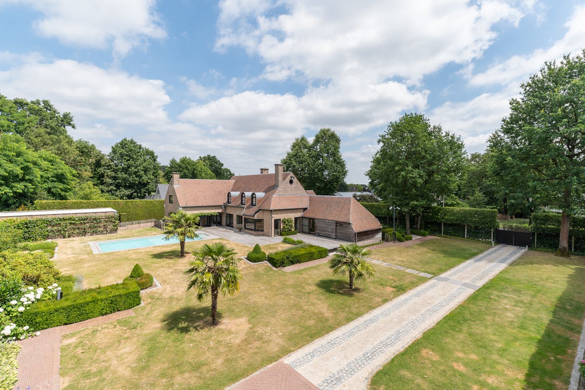 Exclusive design villa in a prime location in Sterrebos - photo 1