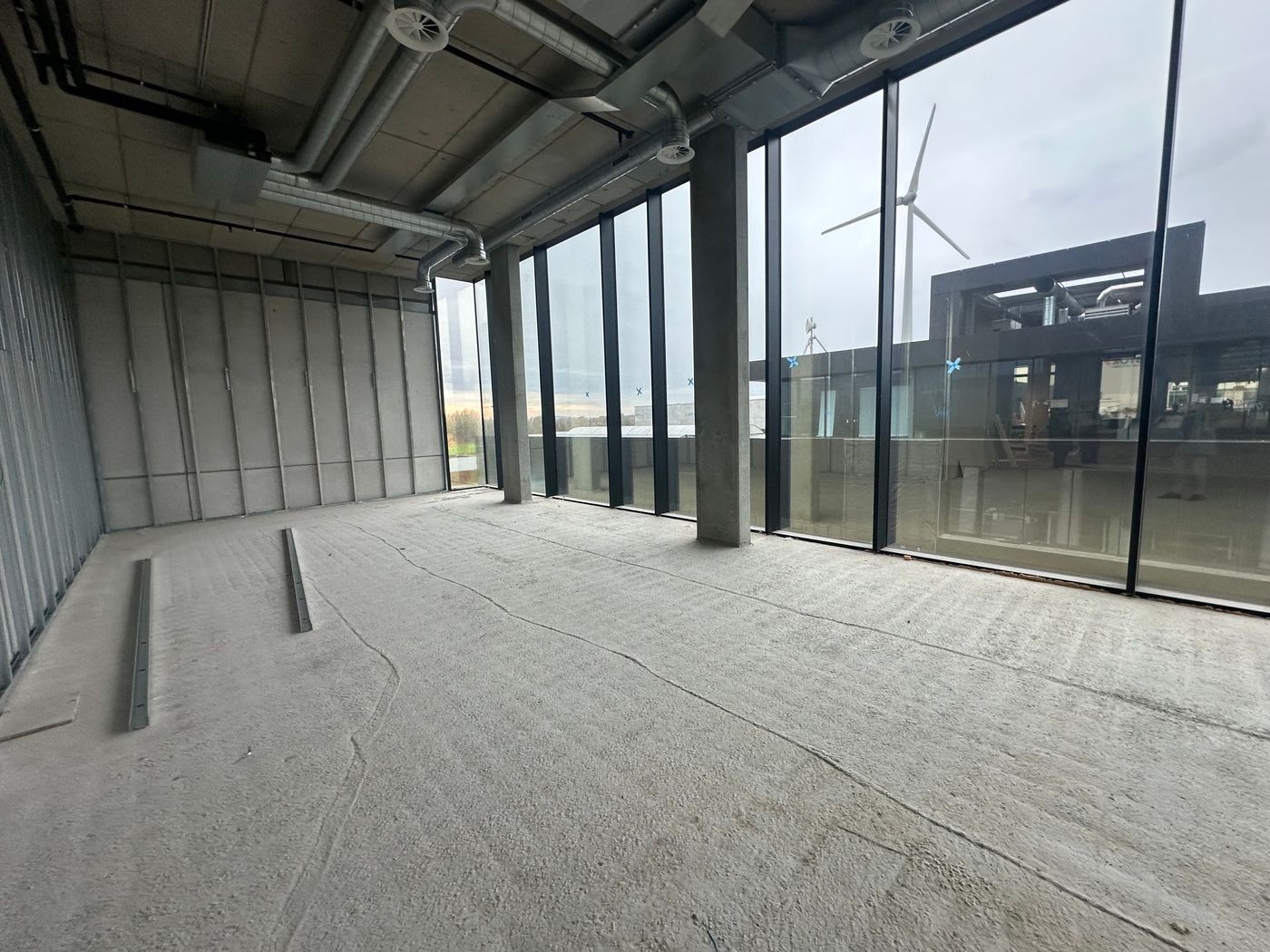 High-end kantoorruimtes te huur met visibiliteit langs de E17 - foto 4