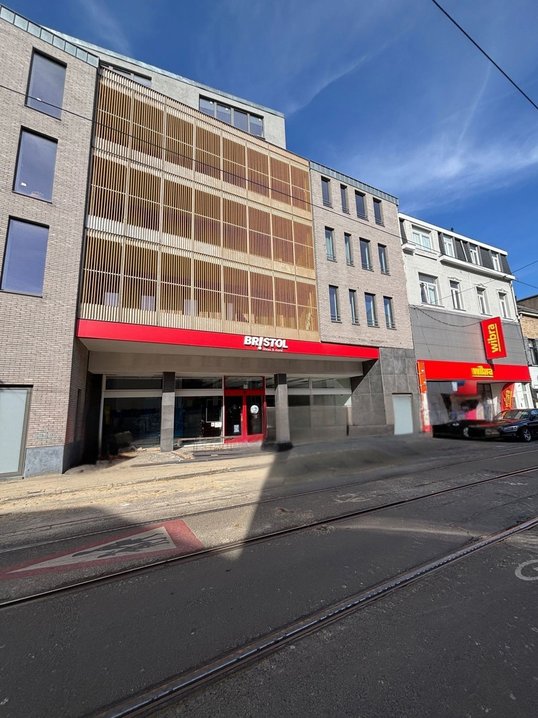 Commercial for rent in Schaerbeek - photo 2