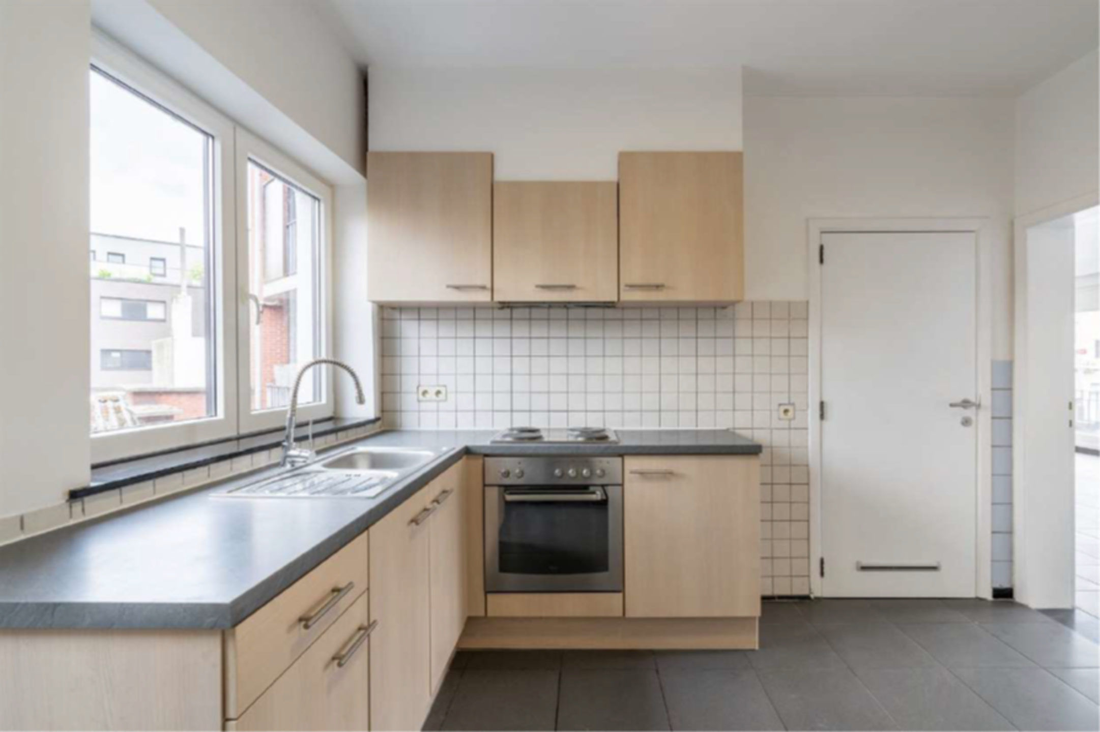 Net appartement op de 1e verdieping met 1 slaapkamer en terras in centrum leopoldsburg - foto 4