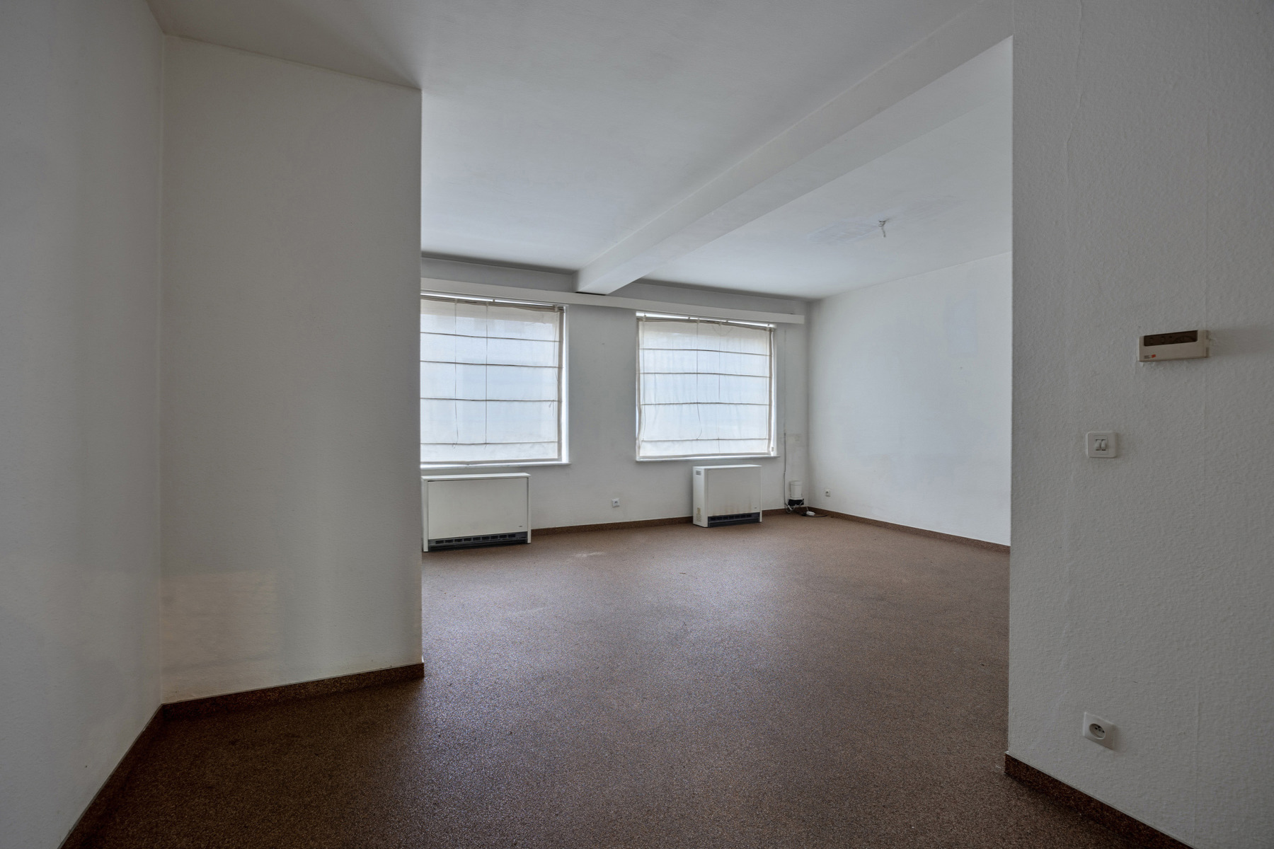 Appartement te koop in Genk met 3 slaapkamers - foto 2