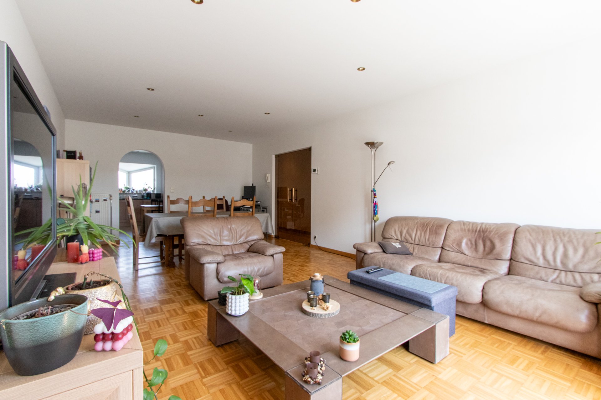 Appartement te huur - foto 3