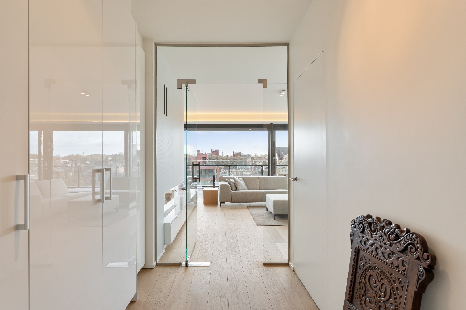 Exclusief penthouse met ruim terras, 2 slpk, dubbele autostaanplaats, centrum Genk - foto 4