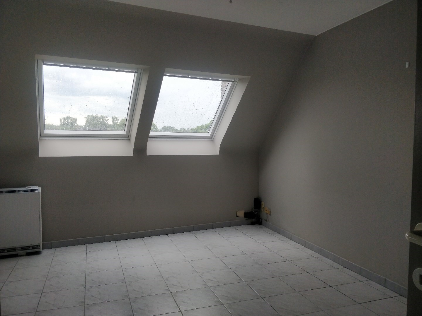 Duplex-appartement te Lokeren op tweede verdieping - foto 4