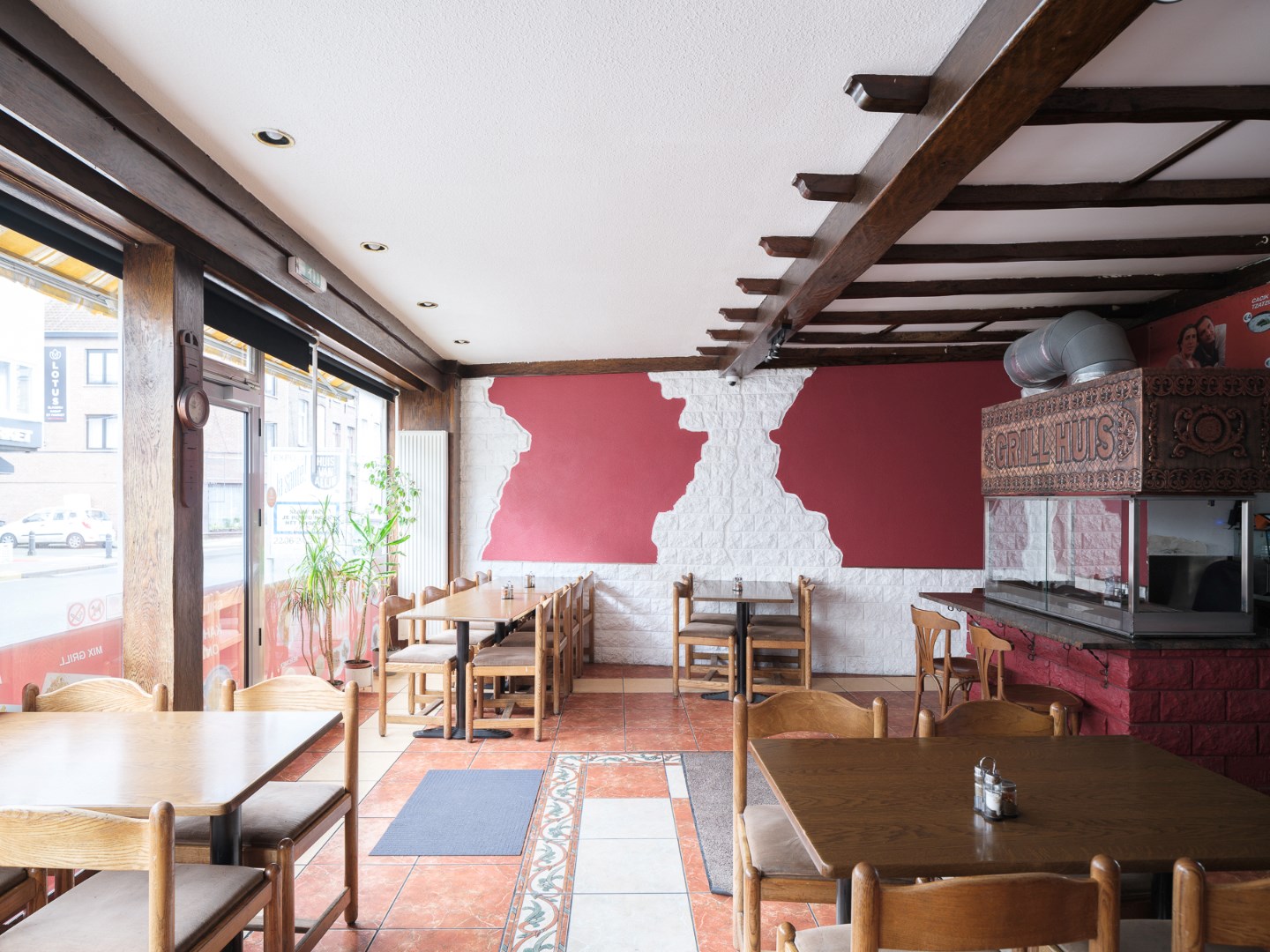 Trading house with versatile opportunities in Ghent. - photo 4