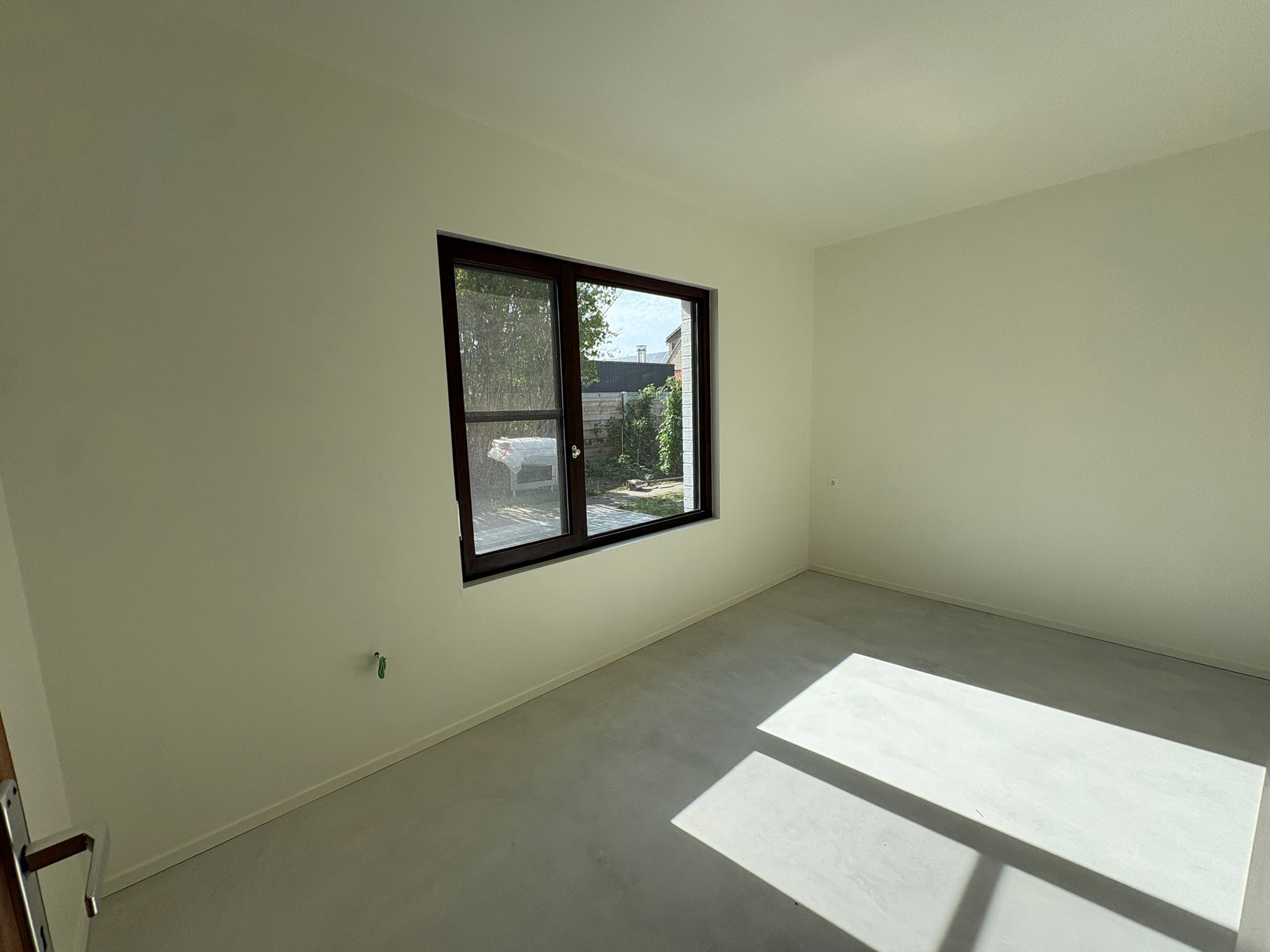 Leuke gezinswoning te huur in rustige wijk te Stene (bloemenwijk) Oostende! - foto 5
