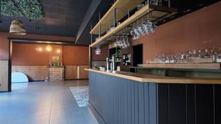 Commercial for rent in Flobecq