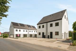 Nieuwbouwwoningen met 4 slaapkamers en tuin vlakbij centrum StadenInstapklaar, met ultralage verwarmingskosten: A+ Energielabel!- Perfect Z of ZW...