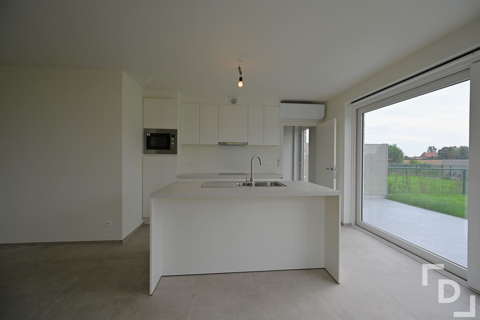 Afgewerkte nieuwbouwwoning te huur in hartje Proven. - foto 4