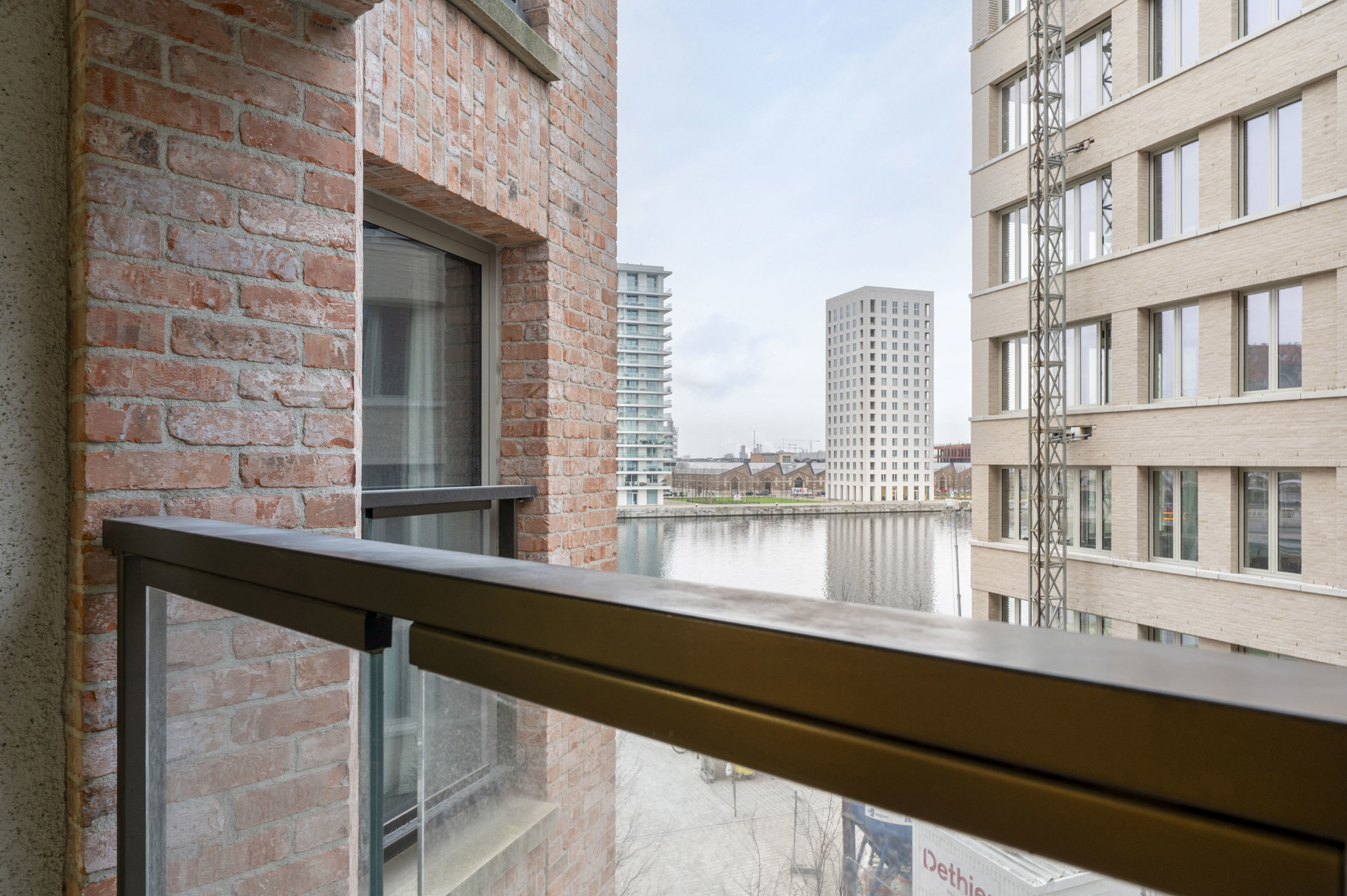 ANTWERPEN - Recent appartement met 2 terrassen en waterzicht - foto 3