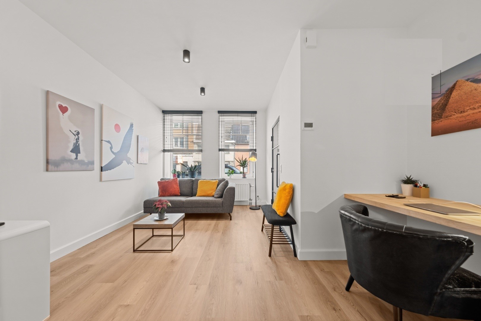 Mooi gerenoveerde woning met terrastuin *** PAS VRIJ VANAF 1 JANUARI, NIET VROEGER! - foto 3