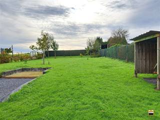 Zeer rustig gelegen halfopen bebouwing met ruim tuingedeelte. De woning is gelegen in een rustige deelgemeente van Borgloon, metname Jesseren.Het...