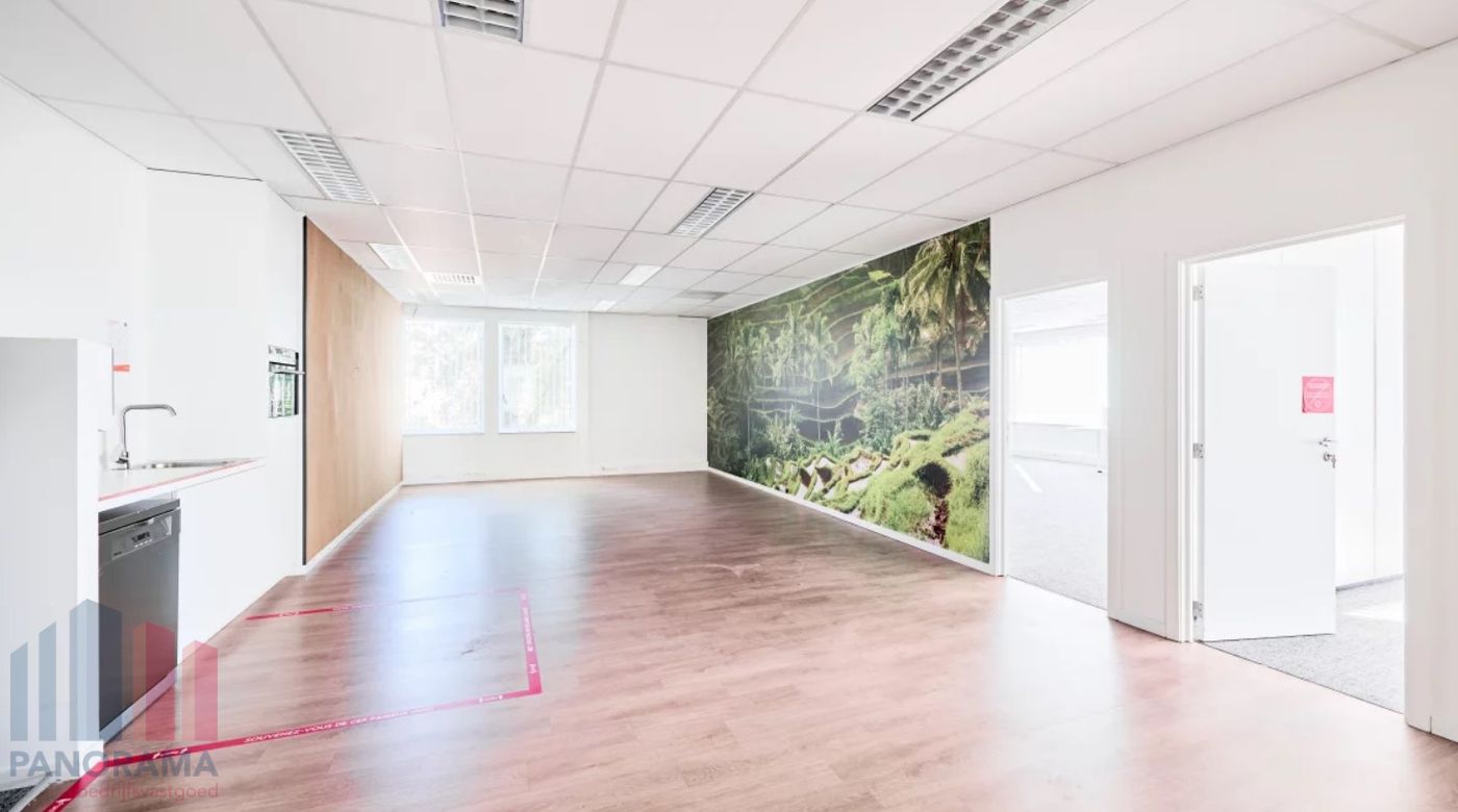 Kwalitatief kantoor van 806 m² op toplocatie nabij de R0 - foto 5