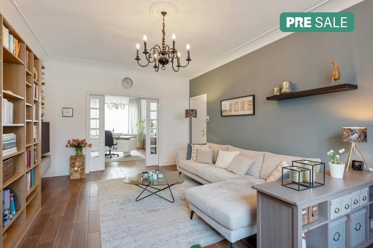 Verrassend ruime stadswoning met 5 slaapkamers en mooie tuin - foto 2