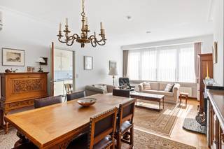 Uitzonderlijk dakappartement (+/- 103m²) met 3 slaapkamers en prachtig uitzicht op de skyline van Antwerpen!Langs de groene en prestigieuze Jan Van...