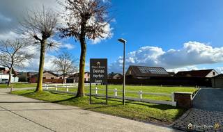 Unieke bouwgrond (576 m²) voor open bebouwing met 11 m gevelbreedte en zuidgerichte tuin.In de rustige en residentiële Herfstlaan te Deinze bieden...