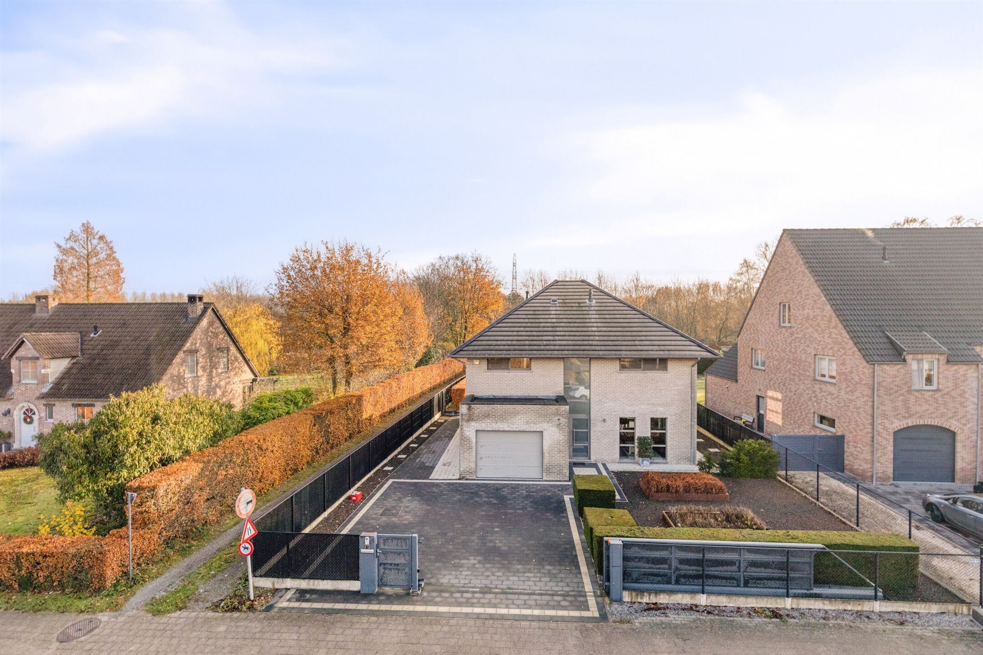 INSTAPKLARE, ENERGIEZUINIGE OPEN BEBOUWING MET TIJDLOZE ARCHITECTUUR OP 10A 5CA - foto 2