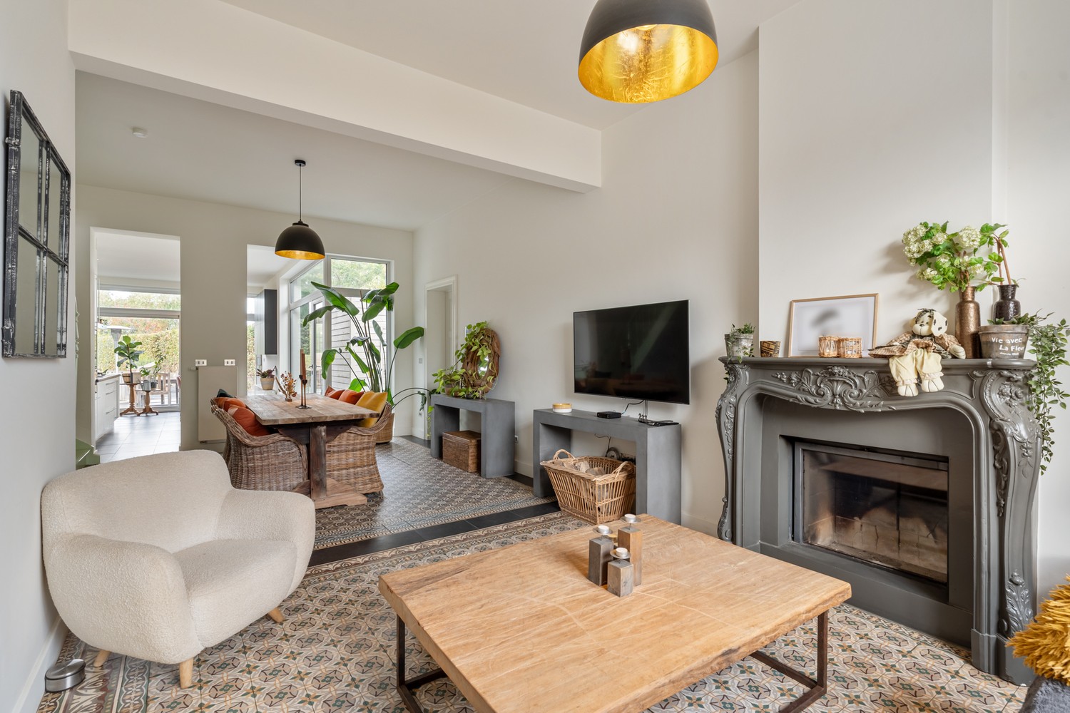 Gerenoveerde en lichtrijke halfopen bebouwing met 3 ruime slaapkamers, een garage, een oprit en een tuin grenzend aan agrarisch gebied te Herent! - foto 4