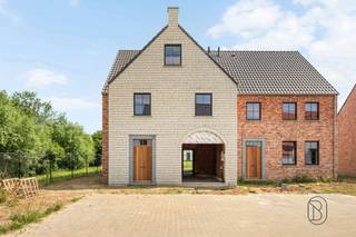 House for sale in Deinze