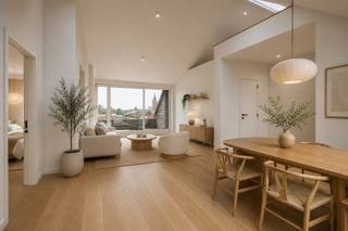 PRESALE! De Kroon - Exclusief wonen in een karaktervol erfgoedpand te Borgerhout!<br /><br />Ontdek De Kroon, een uniek renovatieproject in een prachtig art-nouveau gebouw gelegen in de Kroonsstraat te Borgerhout. Dit geselecteerde bouwkundige erfgoed ontworpen in 1913 door architecten Peter en Hendrik Wittocx en gebouwd in opdracht van bakker Alfons Heylen wordt met respect voor zijn authentieke karakter omgevormd tot een hedendaags woonproject.<br /><br />Het project omvat negen appartementen met één of twee slaapkamers en één magazijn van 192 m². De appartementen variëren van 40 m² tot 114 m² bewoonbare oppervlakte en beschikken afhankelijk van de unit over een terras of privatieve tuin. Prijzen starten vanaf 235.000 Euro tot 365.000 Euro.<br /><br />Bij de renovatie worden verschillende authentieke elementen behouden, waaronder originele decoratieve details die verwijzen naar de rijke geschiedenis van het gebouw. Deze historische charme werd gecombineerd met een hoogwaardige afwerking en modern wooncomfort.<br /><br />- Appartement 001 – € 365.000 - 106 m² | 2 slaapkamers | Terras 12 m² + tuin 19 m² | SEMI CASCO<br />- Appartement 101 – € 249.000 - 40 m² | 1 slaapkamer | Terras 6 m²<br />- Appartement 102 – € 285.000 - 68 m² | 1 slaapkamer | Reeds VERKOCHT<br />- Duplex / Stadswoning 103 – € 349.000 - 114 m² | 2 slaapkamers | Terras 6,5 m² | SEMI CASCO<br />- Appartement 201 – € 235.000 - 40 m² | 1 slaapkamer<br />- Appartement 202 – € 319.000 - 72 m² | 1 slaapkamer<br />- Appartement 301 – € 225.000 - 40 m² | 1 slaapkamer<br />- Appartement 302 – € 335.000 - 85 m² | 2 slaapkamers<br />- Appartement 401 – € 339.000 - 71 m² | 2 slaapkamers | Terras 6 m²<br />- Magazijn / Atelier – € 249.000 - 192 m² magazijn/opslagruimte/atelier | CASCO<br /><br />Huidige foto's en 3D renders dienen ter illustratie van het project. <br /><br />Verkoop onder het tarief van 2% registratierechten mogelijk, mits de koper aan de wettelijke voorwaarden voldoet. <br /><br />Contacteer ons voor meer informatie, plannen, beschikbaarheid of een bezoek ter plaatse via info@dvarealestate.be of 03/297.00.00.