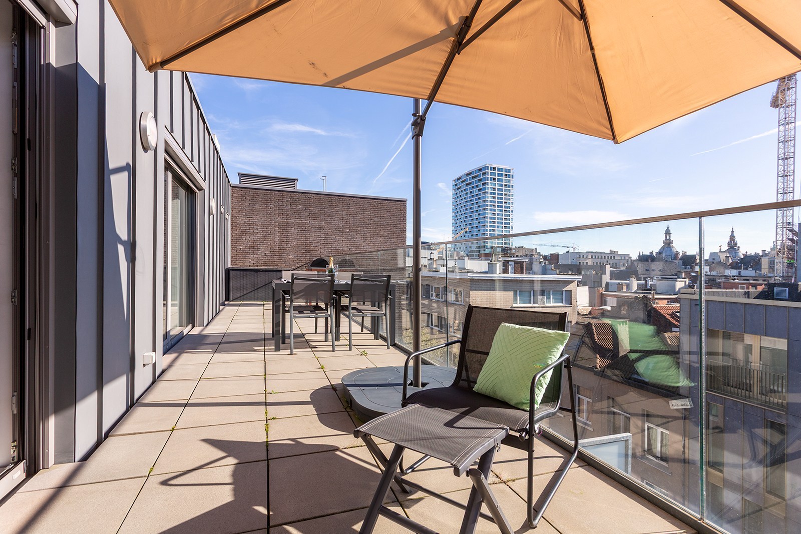 Apartment for sale in Antwerp with 3 bedrooms - photo 2