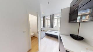 Ontdek deze instapklare en lichtrijke studentenkamer, gelegen op de tweede verdieping van een authentiek, kleinschalig gebouw met slechts...