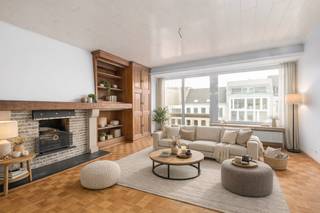 Instapklaar appartement op topligging in het centrum van EekloOntdek dit charmante en lichtrijke appartement, ideaal gelegen in het hart van Eeklo...