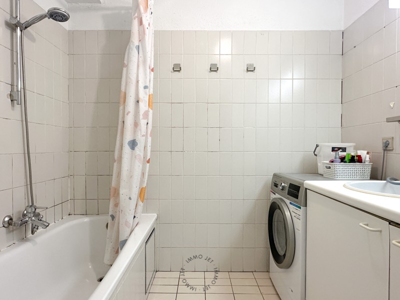 Lichtrijk appartement met twee slaapkamers, terras en ondergrondse autostaanplaats - foto 5