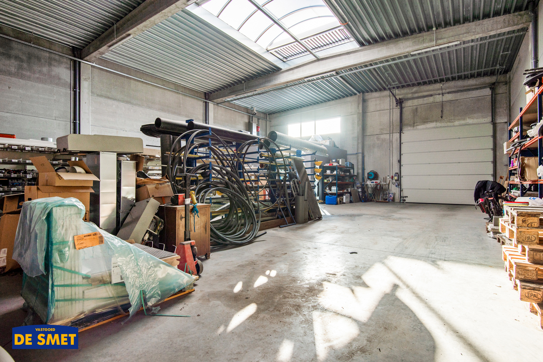 Magazijn met optie tot open bureelruimte op 1ste verdieping - foto 4