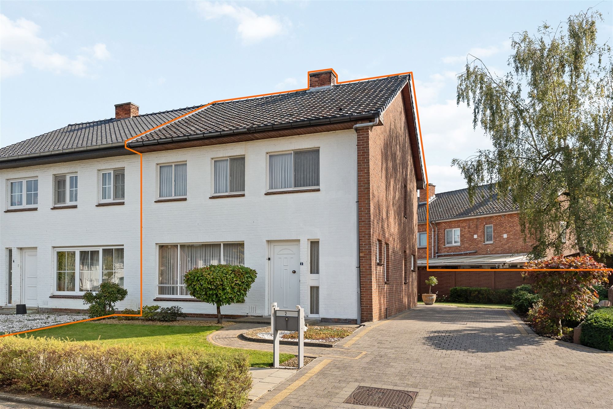 GOED ONDERHOUDEN WONING MET 3 SLAAPKAMERS OP EEN ZONNING GEORIËNTEERD PERCEEL TE PAAL - foto 1