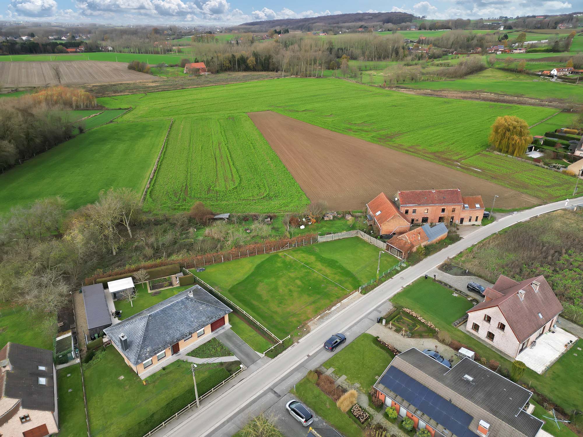 Perceel grond voor open bebouwing op 3a 67ca - foto 4