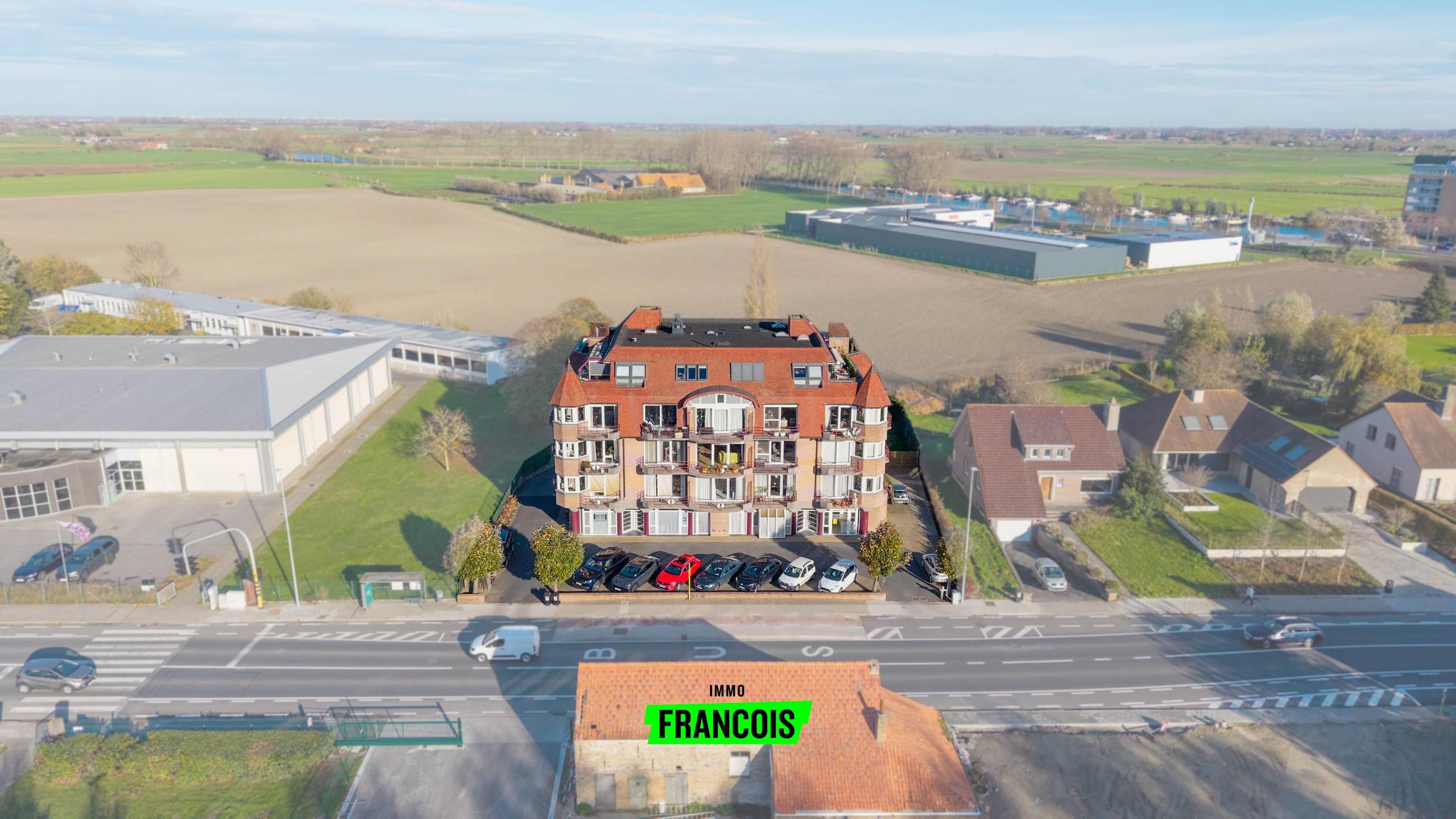 Investeringsappartement met prachtige vergezichten en garage in Diksmuide - foto 1