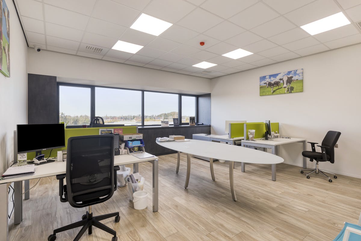Modern kantoor te huur in Marke - foto 4