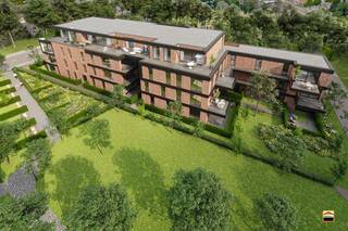 <p><span>Ontdek woondomein RIVA, een uniek nieuwbouwproject vlak naast de Sint-Pieterskerk aan de Naamsesteenweg in Sint-Truiden. Hier woont u in alle rust, met een open zicht op de kerk en een zonnige, zuidgerichte gevel die zorgt voor een warme en lichtrijke leefomgeving.</span></p><p><span> </span></p><p><span>RIVA combineert het beste van twee werelden: een groene, open omgeving rondom het gebouw én een centrale ligging vlak bij alle voorzieningen. De ruime buitenzones creëren een gevoel van vrijheid en comfort, midden in de stad.</span></p><p><span> </span></p><p><span>De appartementen, met oppervlaktes van 79 m² tot 121,3 m², zijn ontworpen met oog voor hedendaags wooncomfort en maximale energiezuinigheid. Zo zijn alle units standaard uitgerust met een warmtepomp (die ook kan koelen), zonnepanelen en een systeem voor regenwaterrecuperatie. Dit resulteert niet alleen in een duurzame woonst, maar ook in een aanzienlijk lagere energiefactuur.</span></p><p><span> </span></p><p><span>Daarnaast wordt er gewerkt met ruime afwerkingsbudgetten, zodat u uw appartement volledig naar eigen smaak kunt personaliseren.</span></p><p><span> </span></p><p><span>JBK Projectbouw staat garant voor kwaliteit en persoonlijke begeleiding. U geniet van rechtstreeks contact met de zaakvoerders en een eigen werfleider die de werken bijna dagelijks opvolgt. Elk detail wordt nauwgezet gecontroleerd om een hoogstaand eindresultaat te verzekeren.</span></p><p><span> </span></p><p><span>Kortom, RIVA biedt u een energiezuinige, comfortabele en stijlvolle woonoplossing op een toplocatie in Sint-Truiden.</span></p><p><span> </span></p><p><span>Dit specifieke appartement (2.02) is gelegen op de tweede verdieping. Het betreft een tweeslaapkamer-appartement. </span></p><p><span>Het appartement heeft met zijn 102.9m² een ruime bewoonbare oppervlakte en geniet door de grote raampartijen van veel lichtinval.</span></p><p><span>Aansluitend op de leefruimte tref je een ruim besloten terras aan. <br /><br /></span></p><p><span>De ruime bewoonbare oppervlakte in combinatie met het ruime terras maakt van dit appartement een unieke wooneenheid.</span></p><p><span><br /></span><span>Belangrijk! In de weergegeven prijzen zit een ondergrondse autostaanplaats en kelderberging begrepen!</span></p><p><span> </span></p><p><span>Heb je interesse en wil je graag het lastenboek en de indelingsplannen in detail doornemen? Bel ons op 012 26 22 05 of op 0474 692 386 voor een afspraak.</span></p>