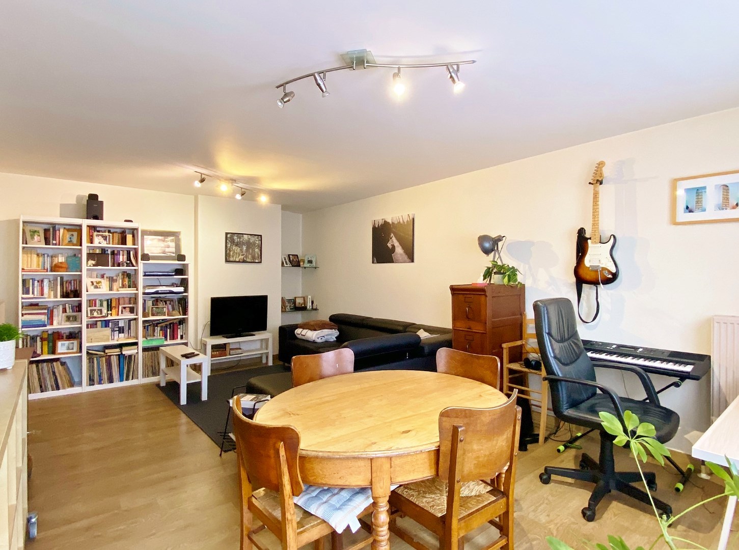 Ieper - Ruim instapklaar appartement met terras op centrale ligging - met garage - foto 4