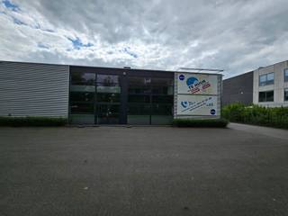 ZICHTLOCATIE E313 - te huur: ruim bedrijfspand met kantoorruimtes en magazijnLigging: AAA-locatie, zichtlocatie aan de E313.Indeling: kantoren,...