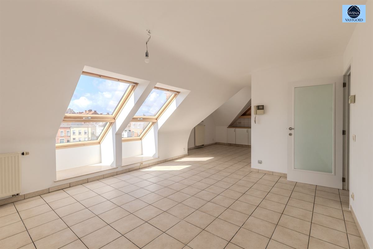 LICHTRIJK APPARTEMENT MET 2 SLAAPKAMERS IN CENTRUM GERAARDSBERGEN - foto 5