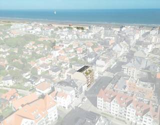 Welkom in residentie StrandZicht, een prachtig nieuwbouwproject van 15 exclusieve appartementen aan de Strandlaan in Sint-Idesbald.<br /><br />Ervaar het beste van de kustleven in deze stijlvolle appartementen, ontworpen met oog voor detail en comfort. Elk appartement beschikt over 1 tot 3 slaapkamers en maar liefst twee ruime terrassen, waar u optimaal kunt genieten van de rust en het uitzicht.<br /><br />Met de zee op slechts 350 meter bent u altijd dicht bij het strand. Daarnaast is er de mogelijkheid om een parking met fietsenstalling aan te kopen, zodat u de omgeving gemakkelijk kunt verkennen.<br /><br />Residentie StrandZicht biedt de perfecte combinatie van een moderne, luxueuze afwerking en een toplocatie aan de Belgische kust. De ideale plek voor wie op zoek is naar een vaste woonplaats, een tweede verblijf of een slimme investering.