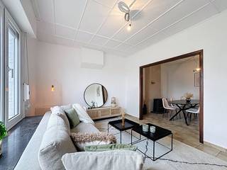 Op een perceel van 160m² vinden we deze opgefriste woning te Knokke-Heist. De is gelegen vlakbij de dorpskern van Westkapelle, openbaar vervoer...