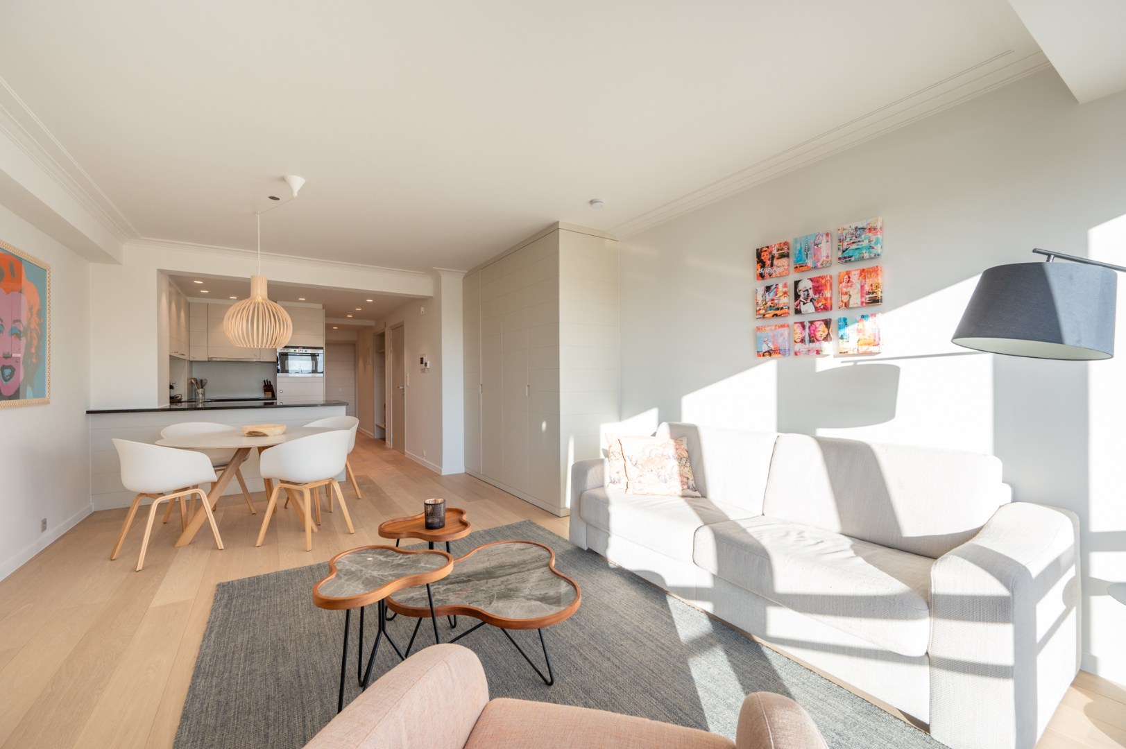 Zonnig appartement zeer centraal gelegen in het Zoute met open zicht over de villa's - foto 4