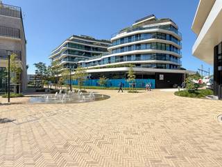 Lake Garden – Buitengewoon wonen in het hart van Lake District in KnokkeLake Garden biedt een unieke woonervaring. De speelse volumes, inheemse...